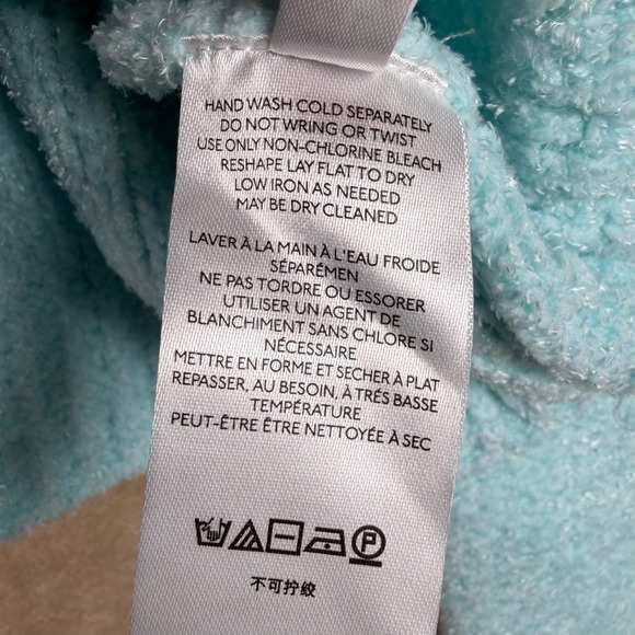 Urban Outfitters Maura Cropped Cardigan Sweater Knit Soft Chenille Baby Blue Lg - Picture 4 of 8